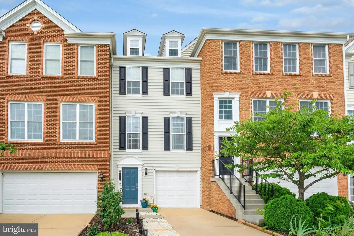 42703 Wilmar Sq, Broadlands, VA 20148 - #1