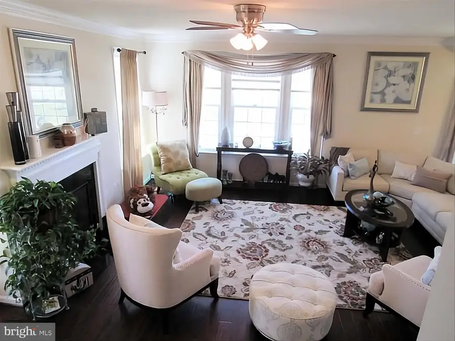 42581 Sunset Ridge Sq, Ashburn, VA 20148 - #3
