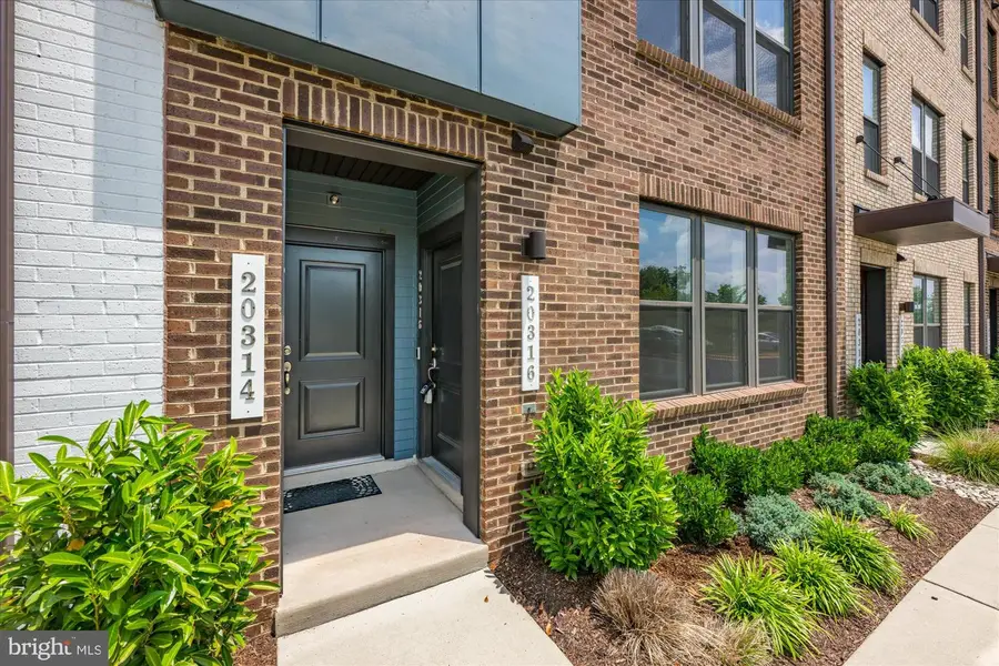 20316 Newfoundland Sq, Ashburn, VA 20147 - #3