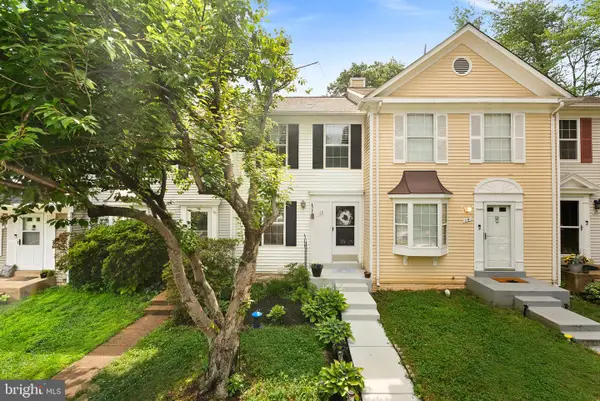 13 Fairmont Pl, STERLING, VA 20165