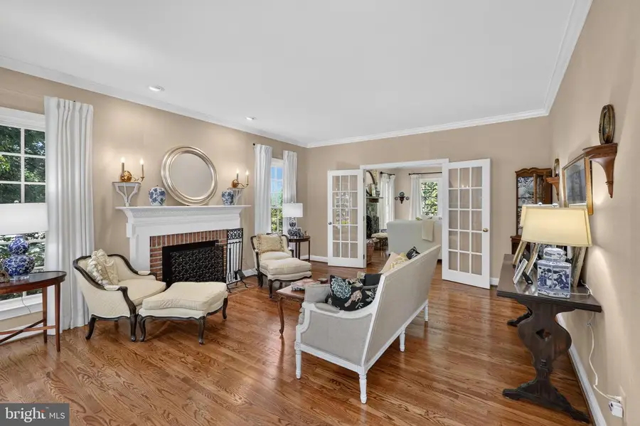 1401 Harle Pl Sw, Leesburg, VA 20175 - #3