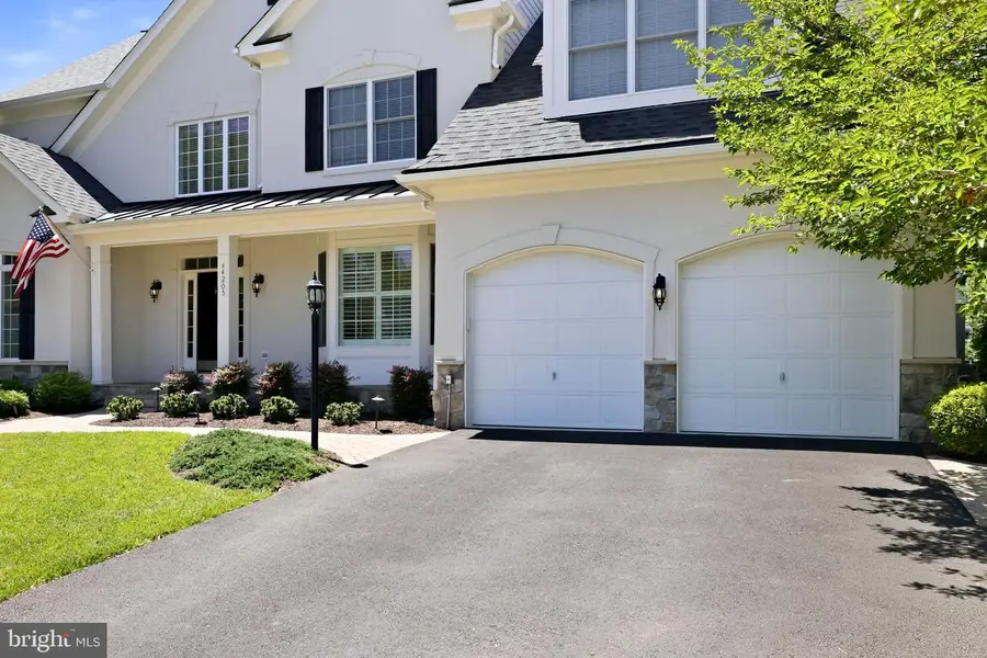 44205 Riverpoint Dr, Leesburg, VA 20176 - #2