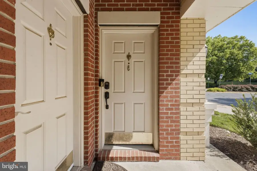 22661 Settlers Trail Ter, Brambleton, VA 20148 - #2