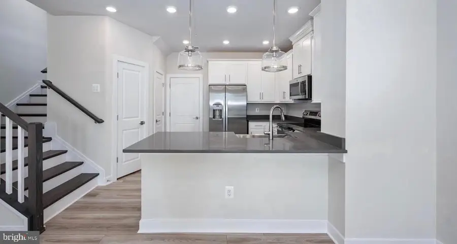 20189 Northpark Dr, Ashburn, VA 20147 - #3