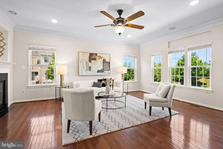 25741 Clairmont Manor Sq, Aldie, VA 20105 - #2