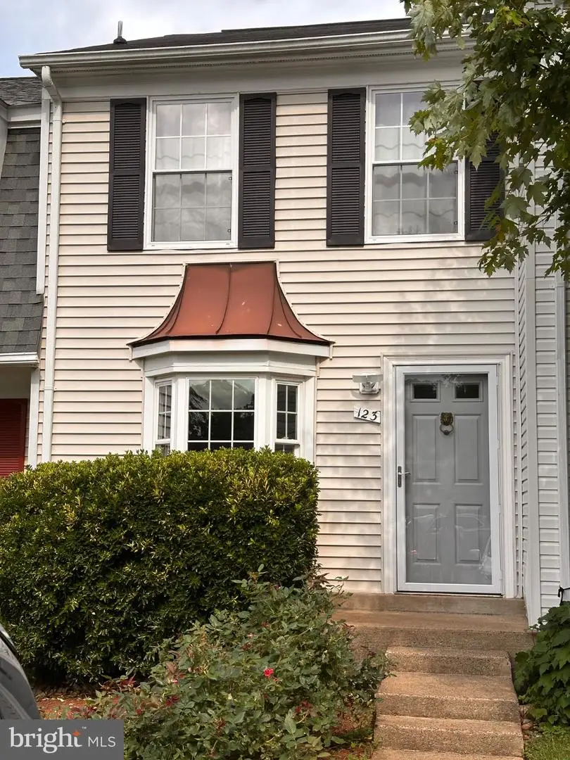 123 Bickel Ct, Sterling, VA 20165 - #1