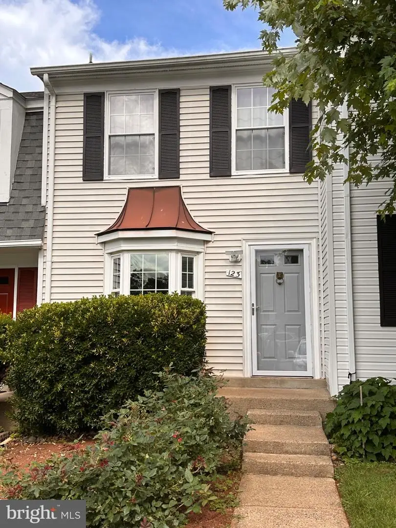 123 Bickel Ct, Sterling, VA 20165 - #2