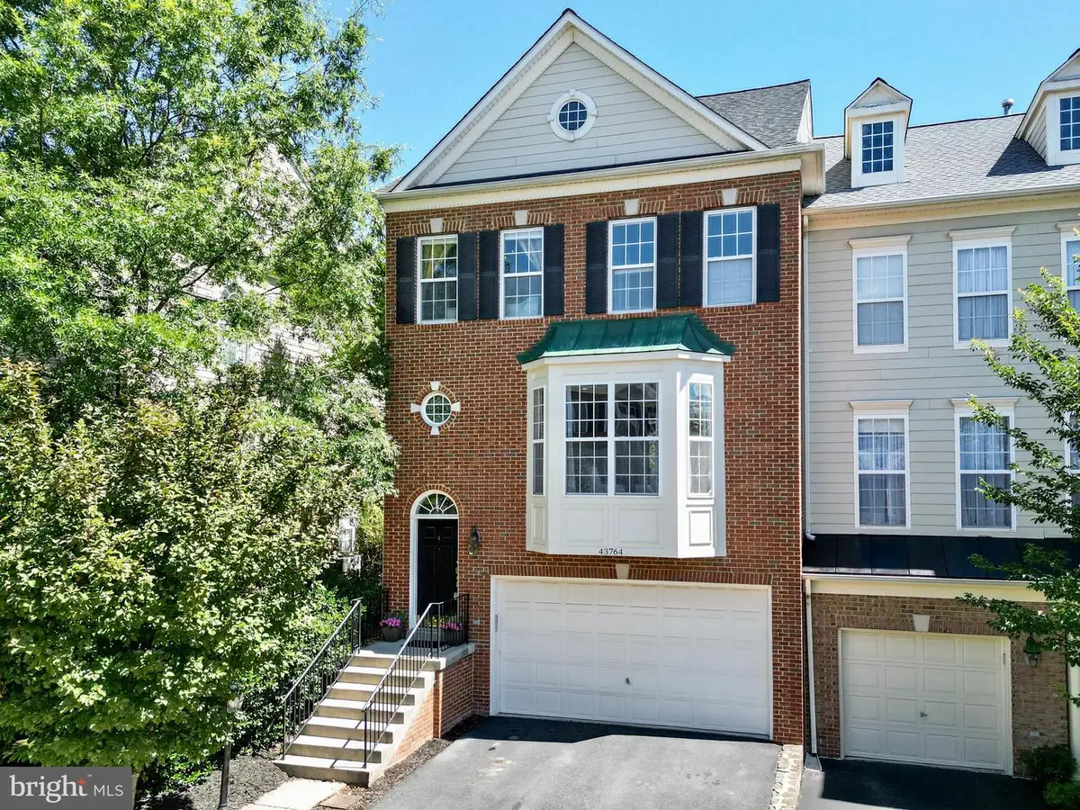 43764 Lees Mill Sq, Leesburg, VA 20176 - #1