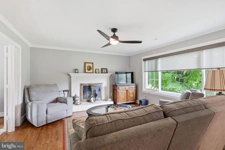 39335 Bolington Rd, Lovettsville, VA 20180 - #3