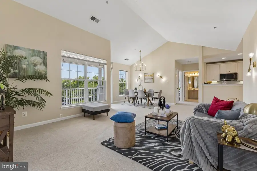 25340 Lake Mist #304, Chantilly, VA 20152 - #3