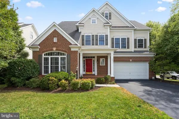 42511 Meridian Hill Dr, BRAMBLETON, VA 20148