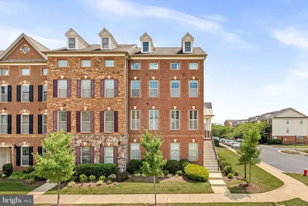 43117 Shore Sq, ASHBURN, VA 20148