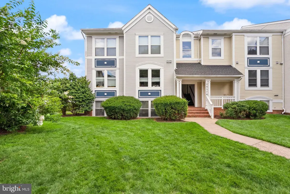 20576 Snowshoe Sq #302, Ashburn, VA 20147 - #1