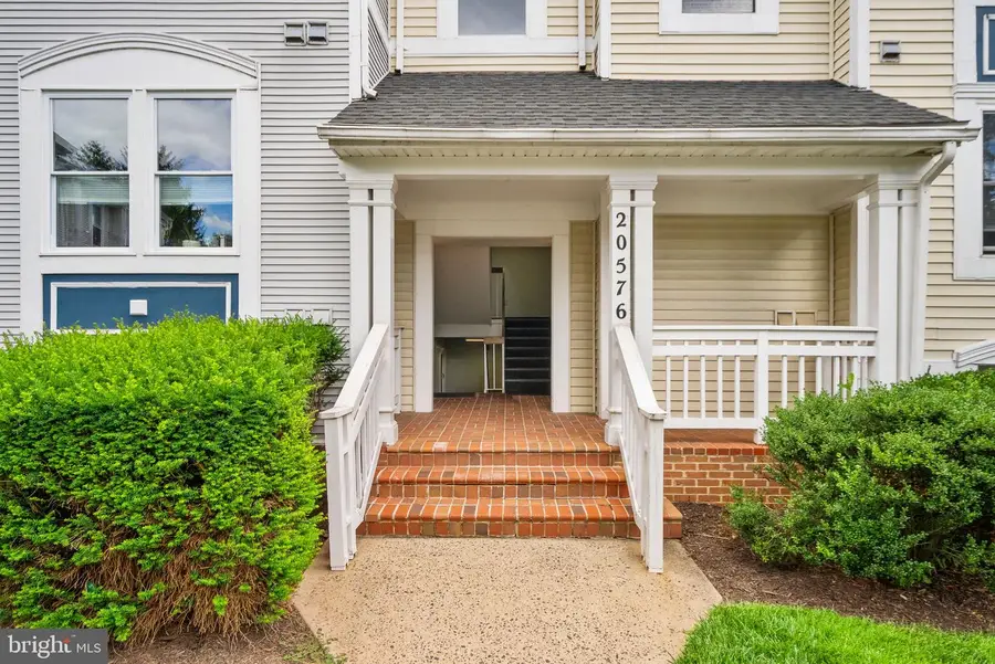 20576 Snowshoe Sq #302, Ashburn, VA 20147 - #3