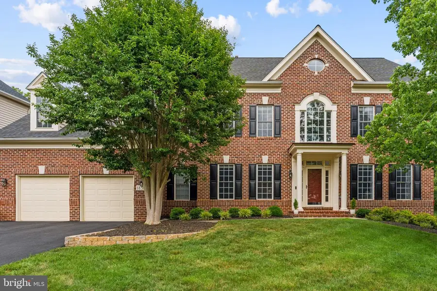 18510 Barton Pl, Leesburg, VA 20176 - #2