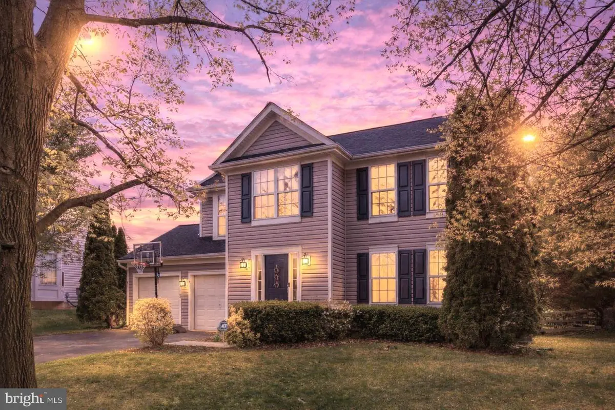 17292 Magic Mountain Dr, Round Hill, VA 20141 - #1