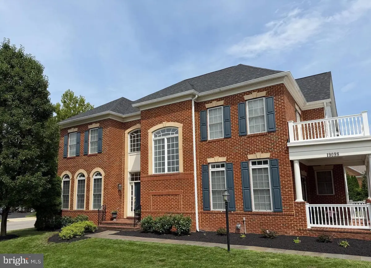 19098 Peaceful Stream Dr, Leesburg, VA 20176 - #1
