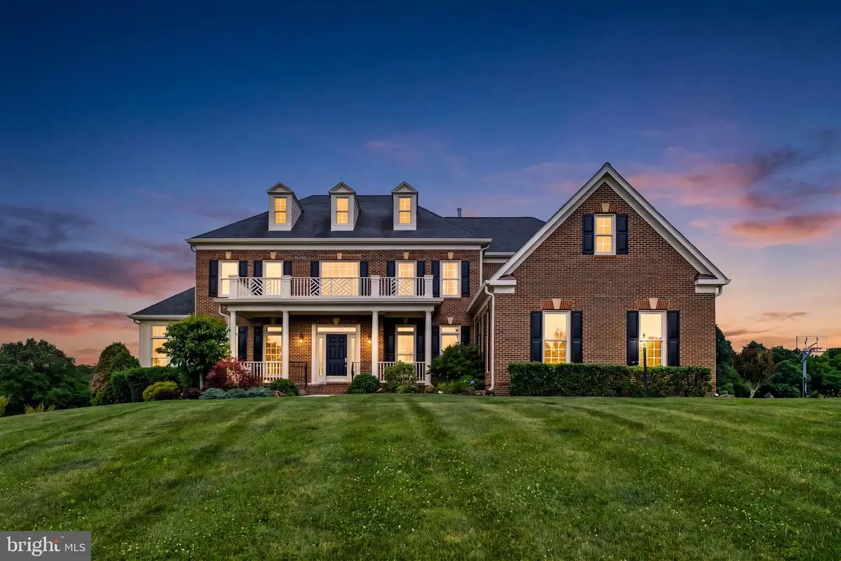 35443 Glencoe Ct, Round Hill, VA 20141 - #1