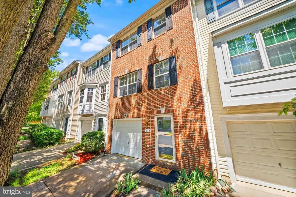 510 Sparkleberry Ter Ne, Leesburg, VA 20176 - #1