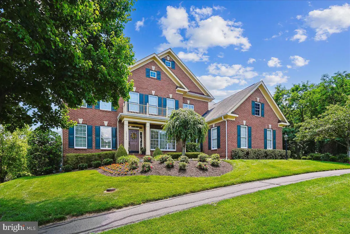 16174 Garriland Dr, Leesburg, VA 20176 - #1
