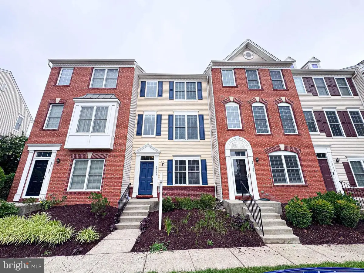 25154 Monteith Ter, Chantilly, VA 20152 - #1