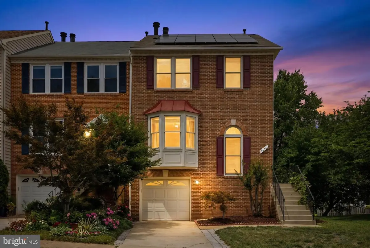 43521 Postrail Sq, Ashburn, VA 20147 - #1