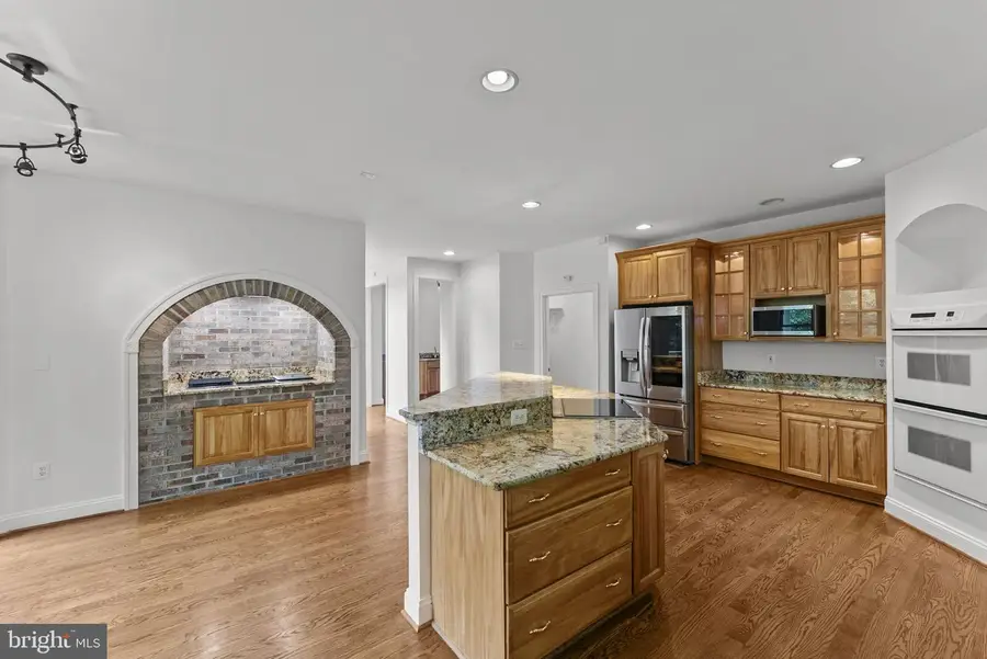 17951 Stoneleigh Dr, Round Hill, VA 20141 - #2