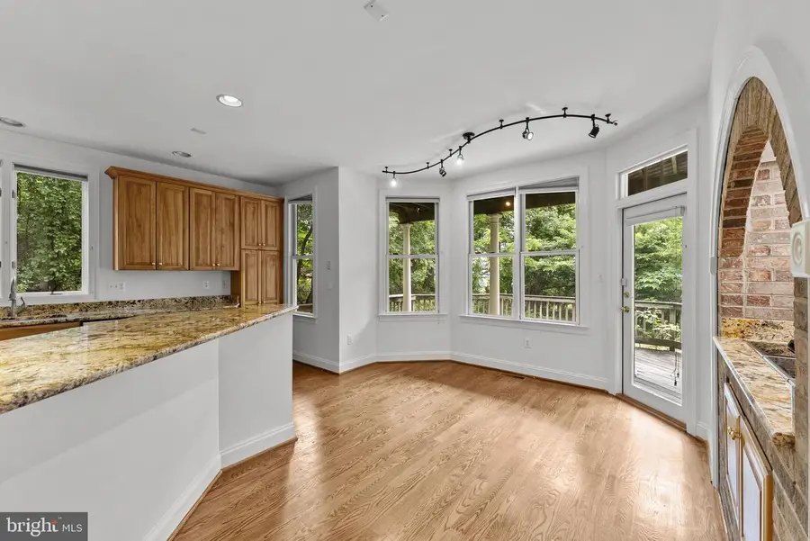 17951 Stoneleigh Dr, Round Hill, VA 20141 - #3