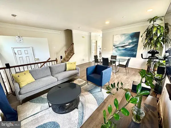 21095 Mossy Glen Ter, ASHBURN, VA 20147