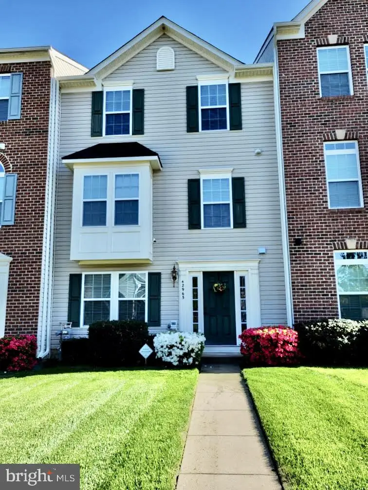 42963 Spyder Pl, Chantilly, VA 20152 - #1