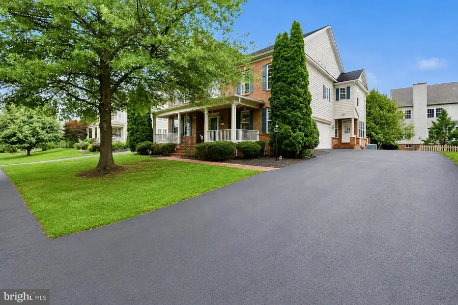 22835 Angelique Dr, Brambleton, VA 20148 - #3