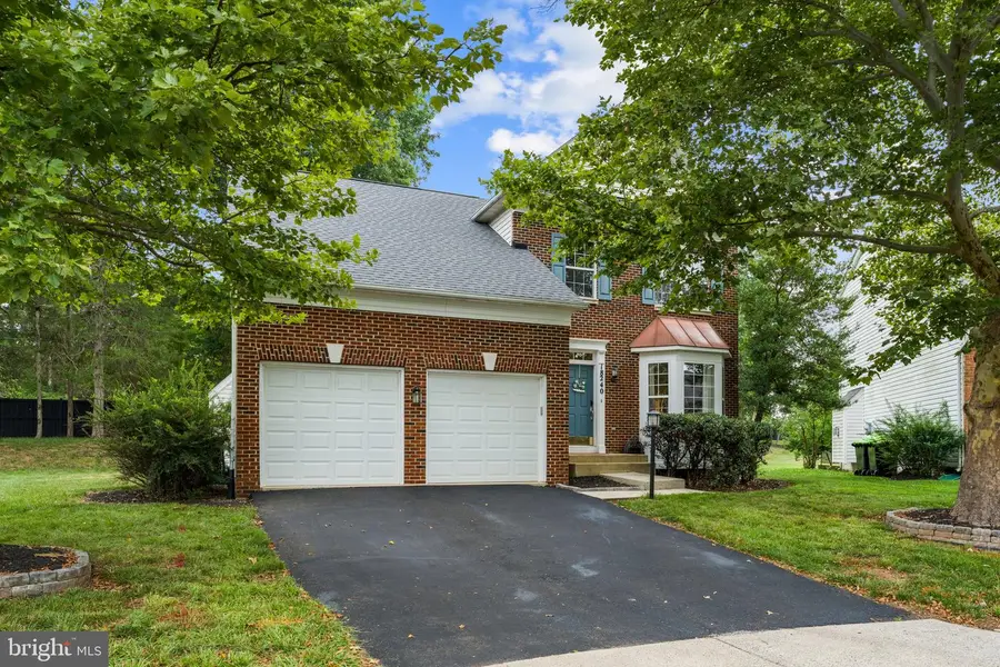 18240 Oak Lake Ct, Leesburg, VA 20176 - #2