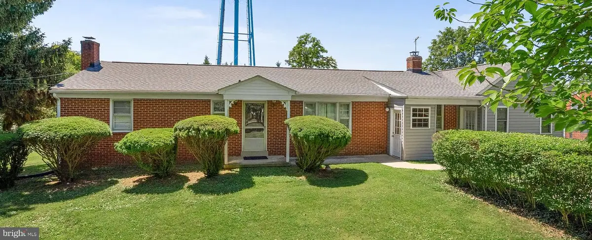 14 Quarter Branch Rd, Lovettsville, VA 20180 - #1