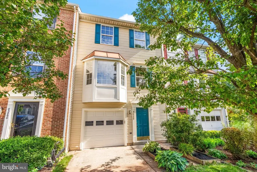 43268 Clearnight Ter, Ashburn, VA 20147 - #2