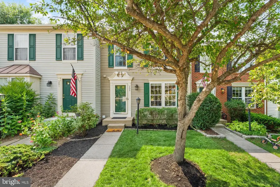 203 Shirley Sq Se, Leesburg, VA 20175 - #2