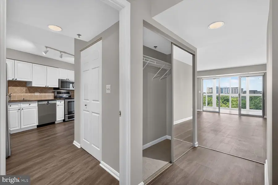 19385 Cypress Ridge Ter #903, Leesburg, VA 20176 - #3
