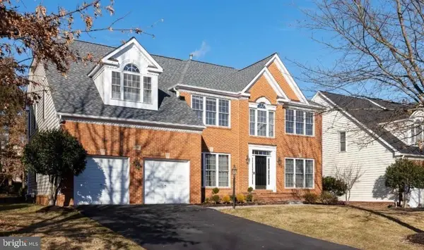 42855 Chatelain Cir, BRAMBLETON, VA 20148