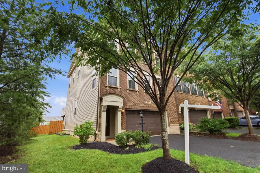 42567 Dreamweaver Dr, Brambleton, VA 20148 - #3