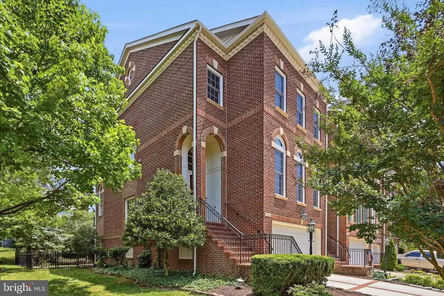 18526 Bear Creek Ter, Leesburg, VA 20176 - #3
