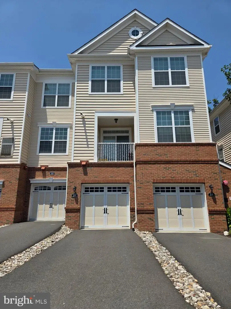 23235 Milltown Knoll Sq #107, Ashburn, VA 20148 - #1