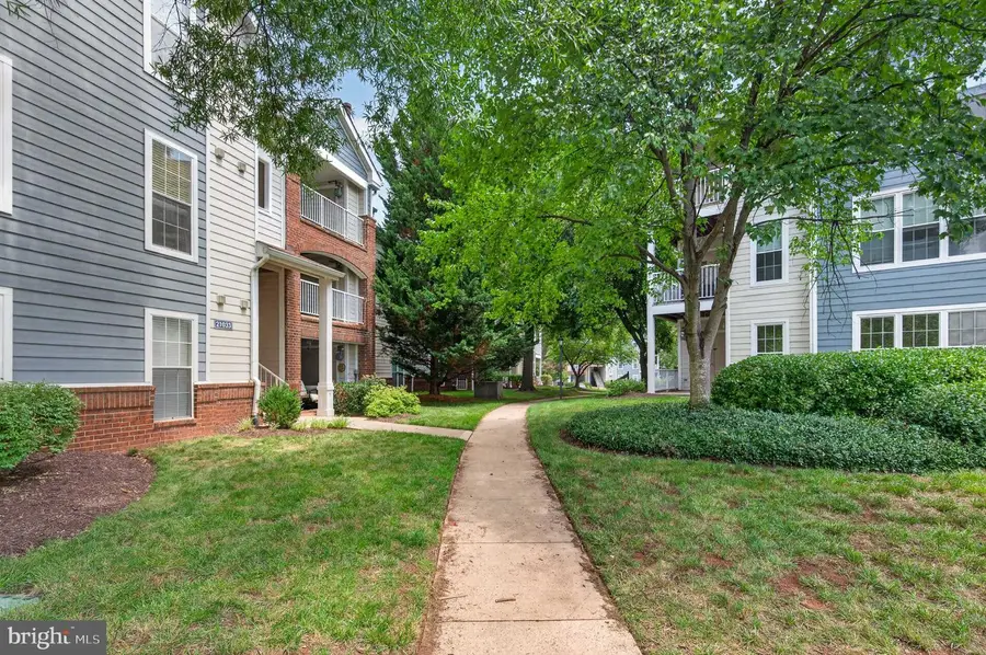 21029 Timber Ridge Ter #302, Ashburn, VA 20147 - #2