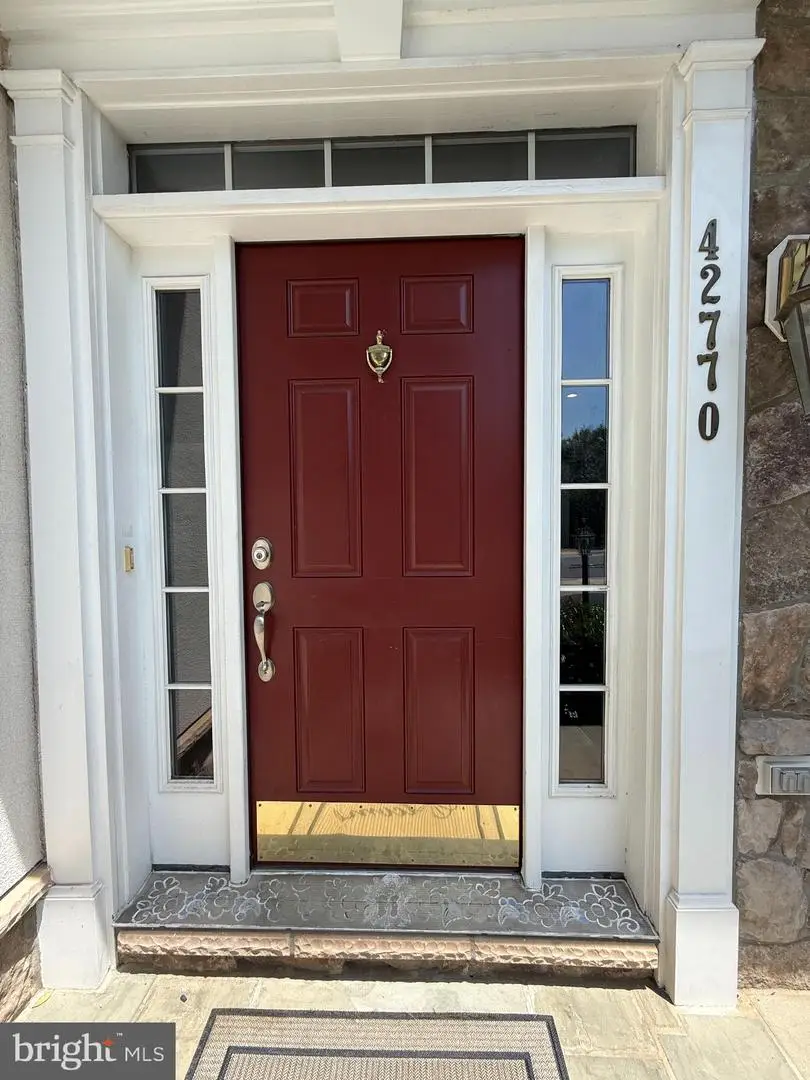 42770 Conquest Cir, Brambleton, VA 20148 - #2