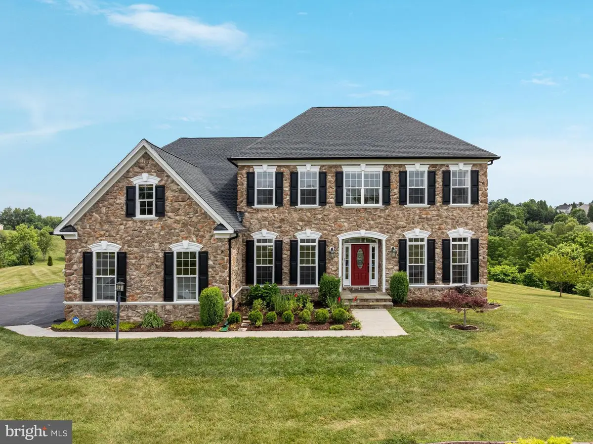38786 Rambling Farm Dr, Hamilton, VA 20158 - #1