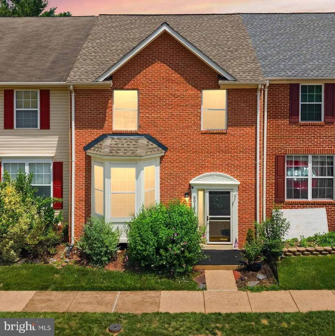 20102 Hardwood Ter, Ashburn, VA 20147 - #1