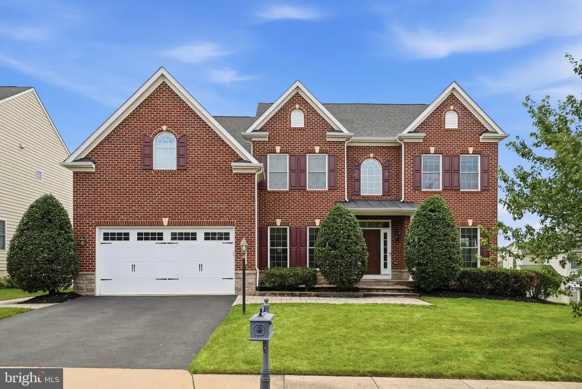 25577 Royal Hunter Dr, Aldie, VA 20105 - #1
