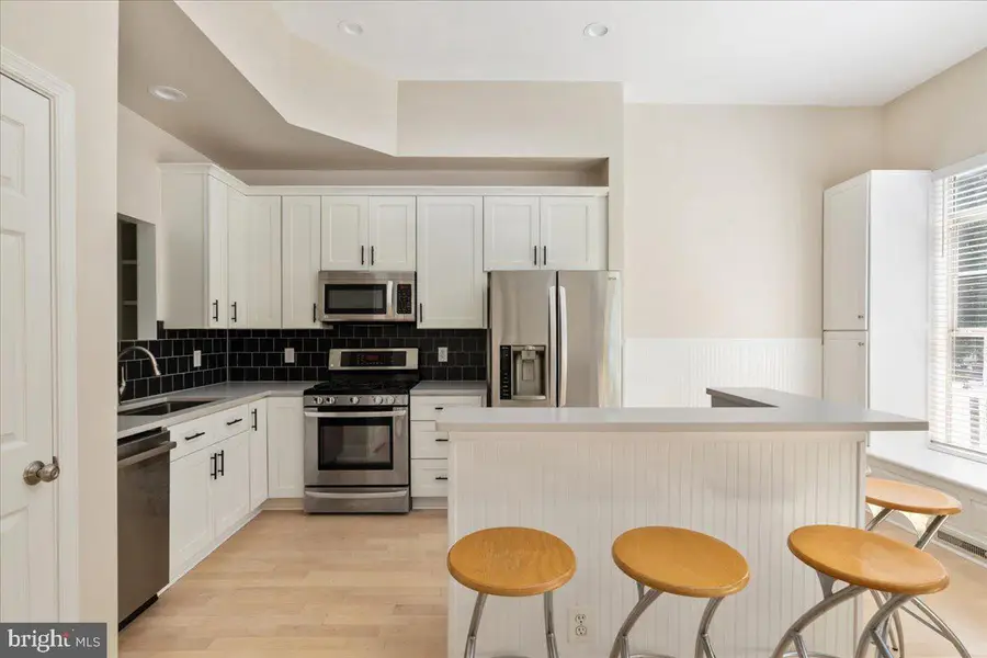 21665 Kings Crossing Ter, Ashburn, VA 20147 - #3