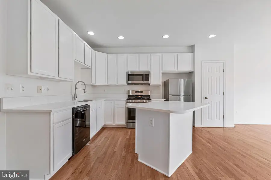 44177 Paget Ter, Ashburn, VA 20147 - #2