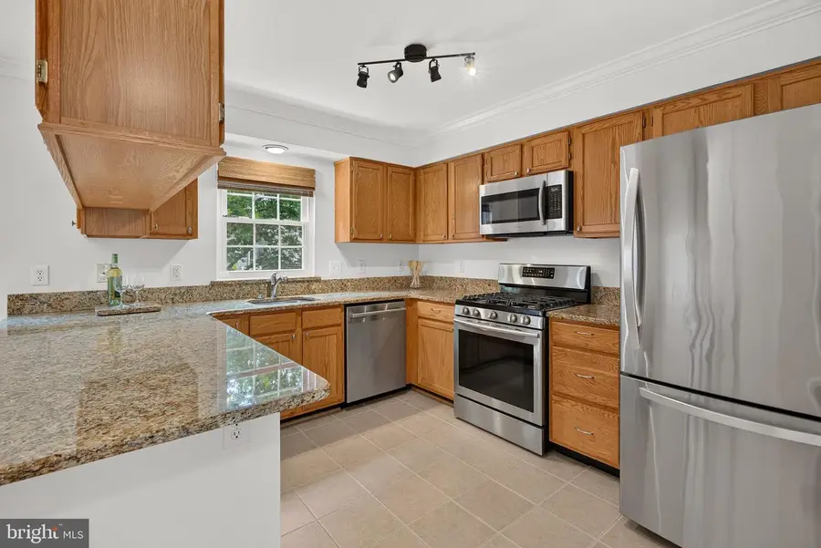 45555 Whitcomb Sq, Sterling, VA 20166 - #2