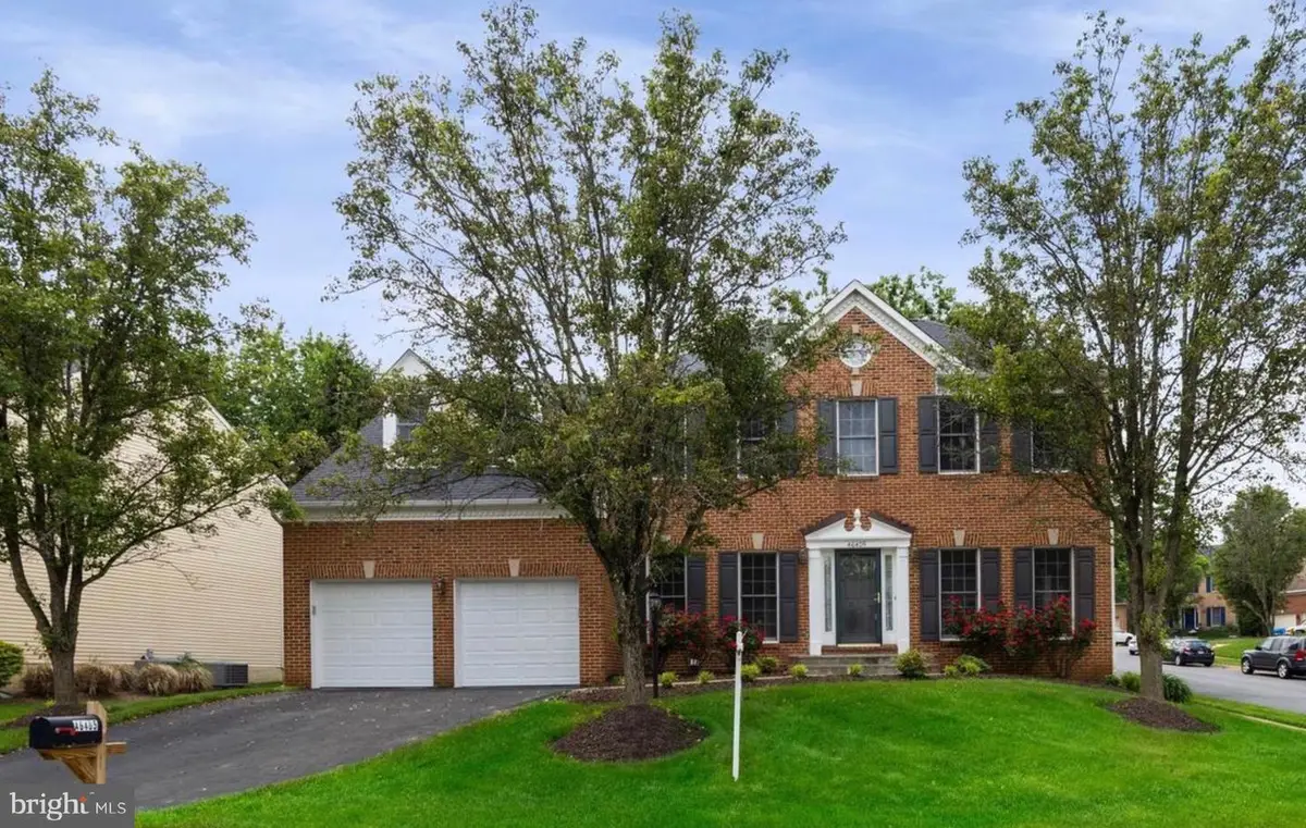 46405 Esterbrook Cir, Sterling, VA 20165 - #1