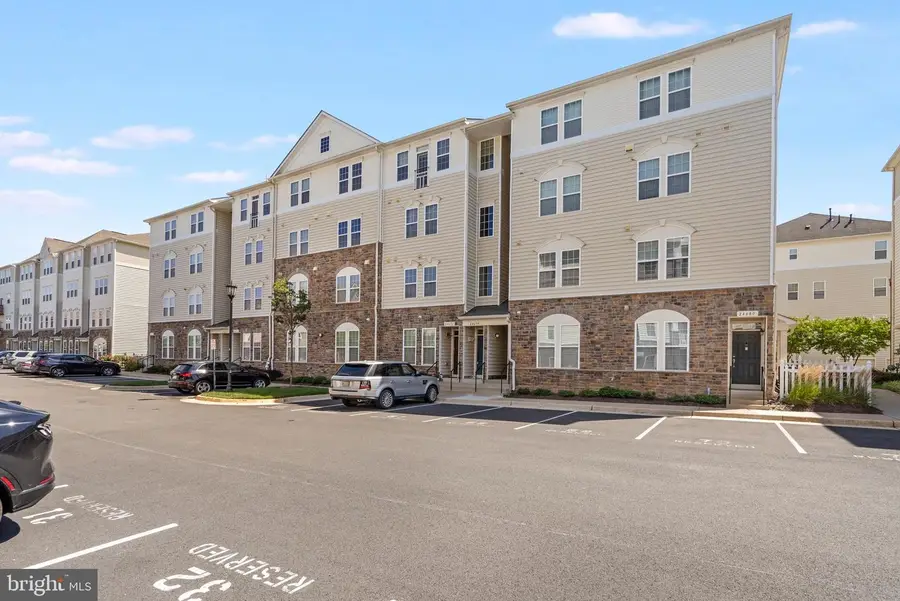 24691 Lynette Springs Ter #303, Aldie, VA 20105 - #2